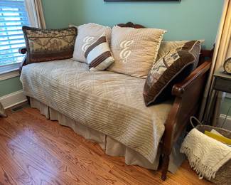 Daybed with trundle and Mattresses