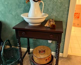 Mahogany Barley twist 1 drawer table/desk
