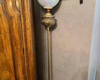 Floor lamp