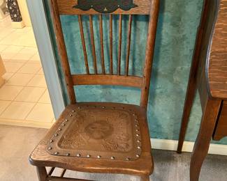 Early oak kitchen chair 