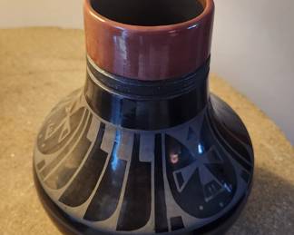 SIGNED Native American Pot by Than Tsiden