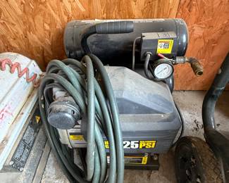 #84 central pneumatic 4 gal air compressor $125.00