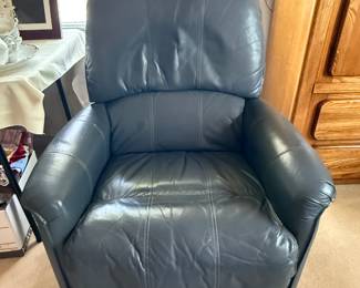 #42 Lazy Boy leather rocker recliner $150.00