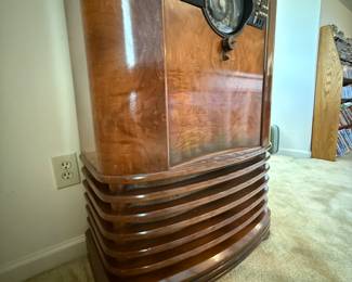 #53 Antique Zenith tube radio 27x15x43 $150.00
