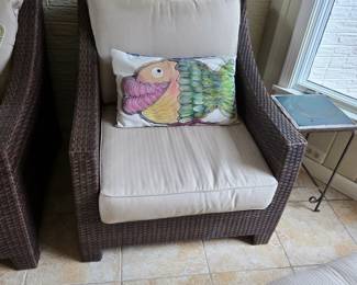 Love the fish pillow