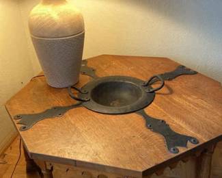 Interesting Coffee Table And Lamp