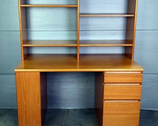 Desk With Hutch And Chair Mat