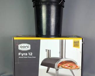 Ooni Fyra 12 Wood Pellet Pizza Oven with Accessories and Wood Pellets