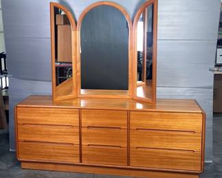 Sun Cabinet Co Mid Century Style Dresser With Mirror