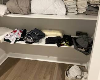 Linens sorts clothing