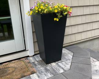 Large plant planter x2