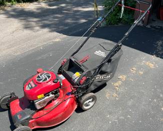 Craftsman 6.75 HP Self Propelled Lawn Mower. 