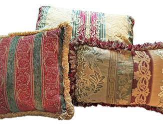 3 Decorative Throw Pillows
