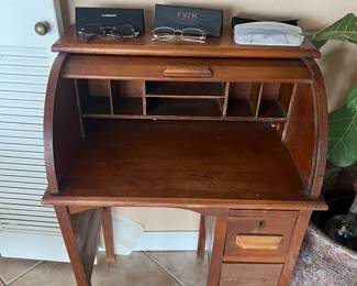Small Roll Top Desk