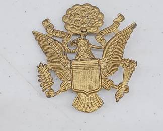 WWII US Army Officers Hat Badge