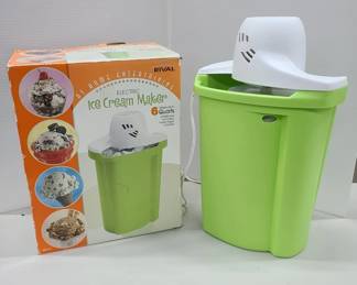 RIVAL Electric Ice Cream Maker Working