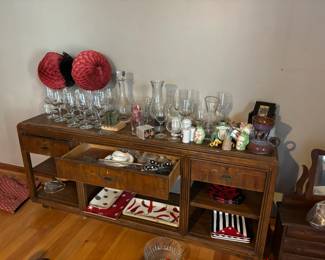 Sideboard