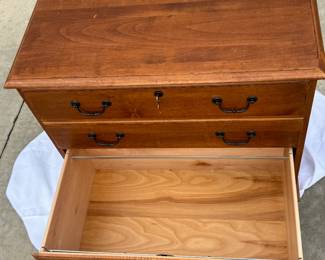 ETHAN ALLEN COUNTRY CROSSINGS MAPLE FILE CABINET