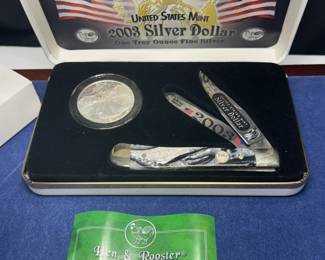 2003 US SILVER DOLLAR COIN AND KNIFE SET. HEN AND ROOSTER TRAPPER KNIFE, AND 2003 US SILVER DOLLAR.