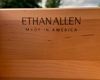 ETHAN ALLEN TWIN THEATRE/MEDIA CABINETS