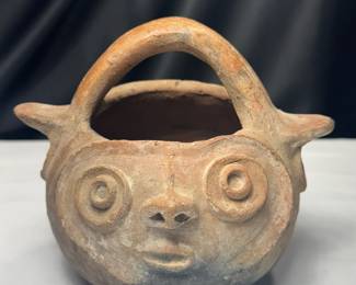 ANTHROPOMORPHIC CHAMBRI DAMARAU, PAPUA NEW GUINEA