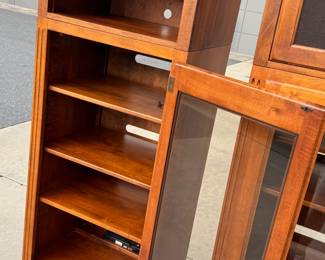 ETHAN ALLEN TWIN THEATRE/MEDIA CABINETS