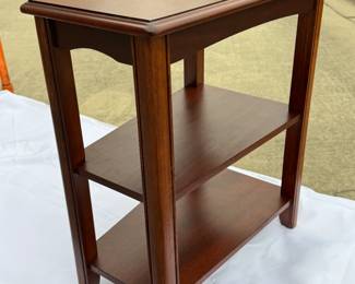 SAMSON INTL. SHAKER COTTAGE 3 SHELF SIDE TABLE
