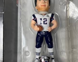 VINTAGE TOM BRADY BOBBLEHEAD. NEW IN BOX WITH RING BASE