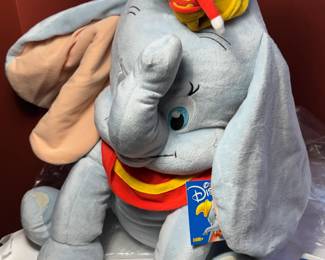 LOT OF RARE NEW DISNEY COLLECTIBLES