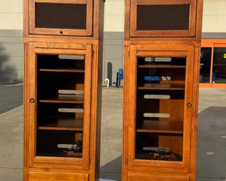 ETHAN ALLEN TWIN THEATRE/MEDIA CABINETS