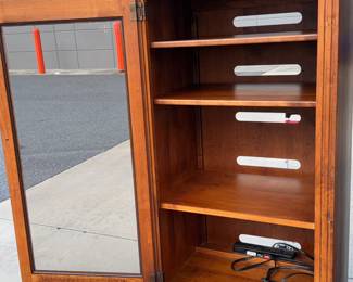 ETHAN ALLEN TWIN THEATRE/MEDIA CABINETS