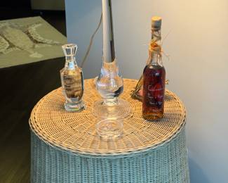 Woven Rattan Drum Table
Style: Coastal, boho, or tropical modern
Tapered cylindrical (drum-style) Color: Light natural/beige Side table or accent pedestal