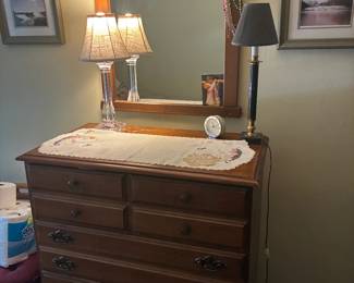 NICOLE BEDROOM DRESSER WITH MIRROR
