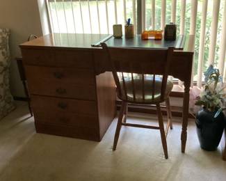 Ethan Allen Writing desk