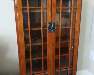Nice mid century cabinet.