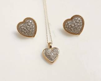 14kt and wite gold heart set.