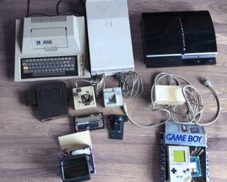 21 OldSchoolGamingAtari400Playstation3GameboyMORE