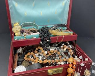 148 VintageJewelryCaseFilledwithJewelryWatches