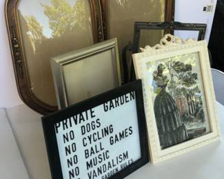 104 VintageContemporaryFrames