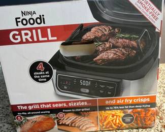 138 NinjaFoodiIndoorGrillwith4QtAirFryerRoastBake
