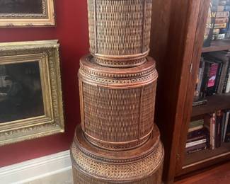 Vintage nesting baskets