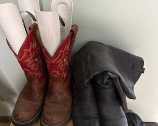 Size 10 women's Boots