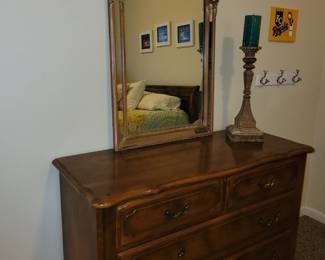 Ethan Allen 4 drawer chest