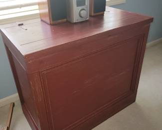 Storage chest