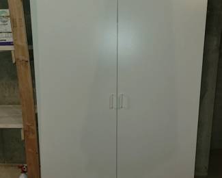 Storage cabinet