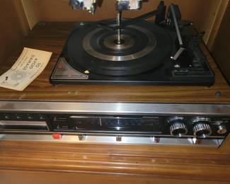 Sound Design 8 track deck & turntable