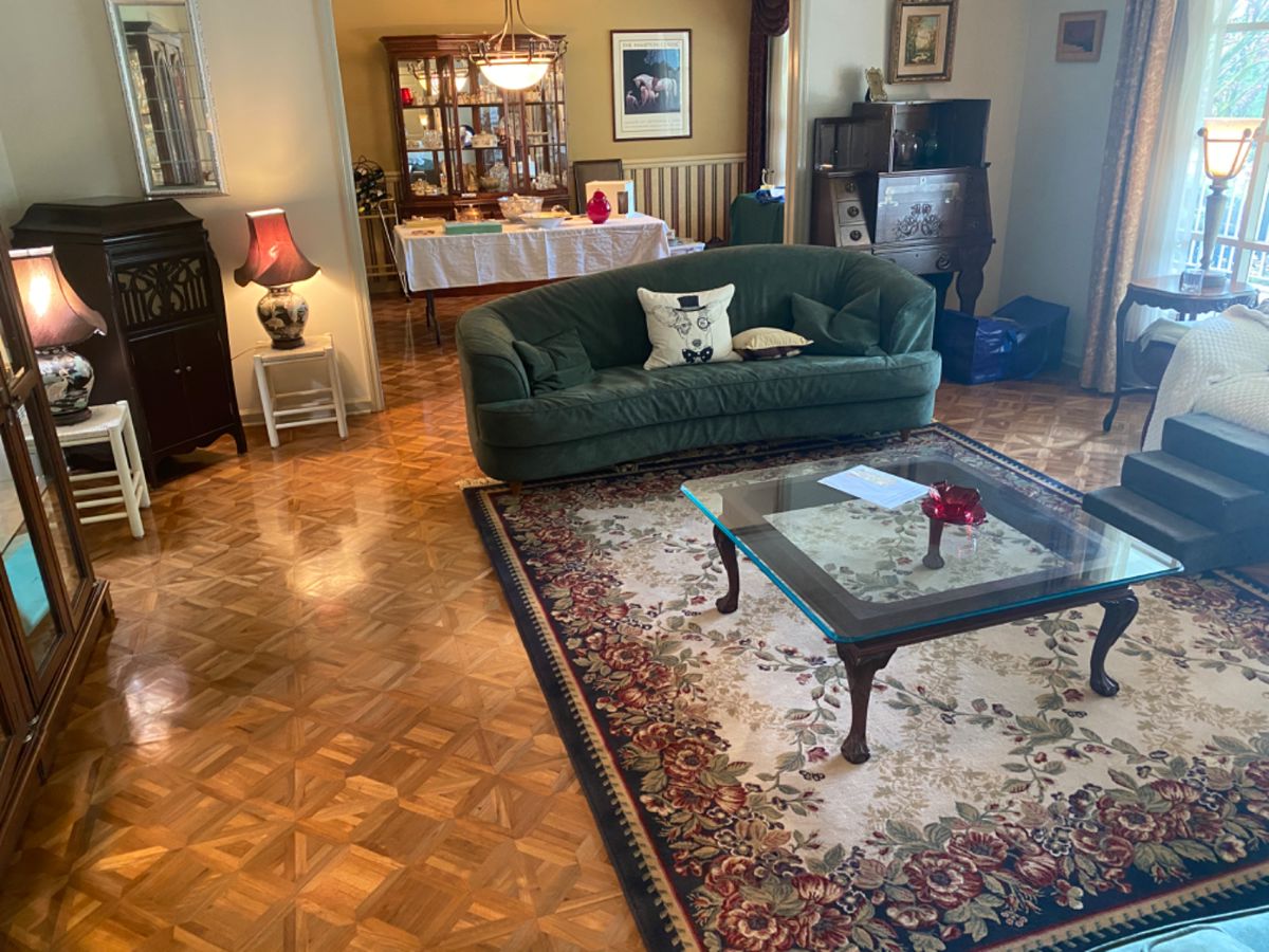 Estate Sales By Olga in Colonia, NJ