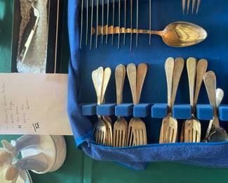 Estate Sales By Olga in Colonia, NJ
