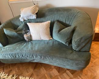 Estate Sales By Olga in Colonia, NJ