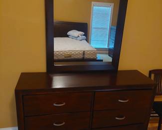 chest of drawers with mirror